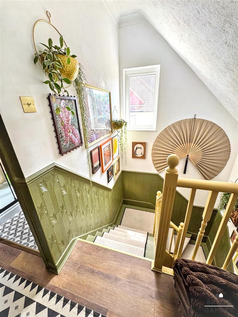 3 Bedroom House - End Terrace. Royal Sussex Crescent in Eastbourne, East Sussex 13